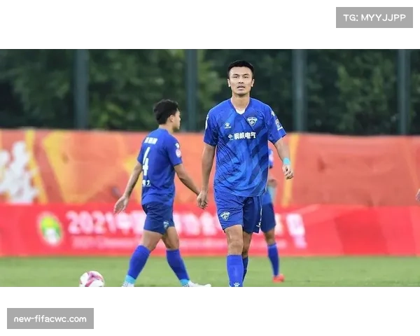 巴黎FC换帅后防守体系重组 孔博雷面临后防线人员不整考验